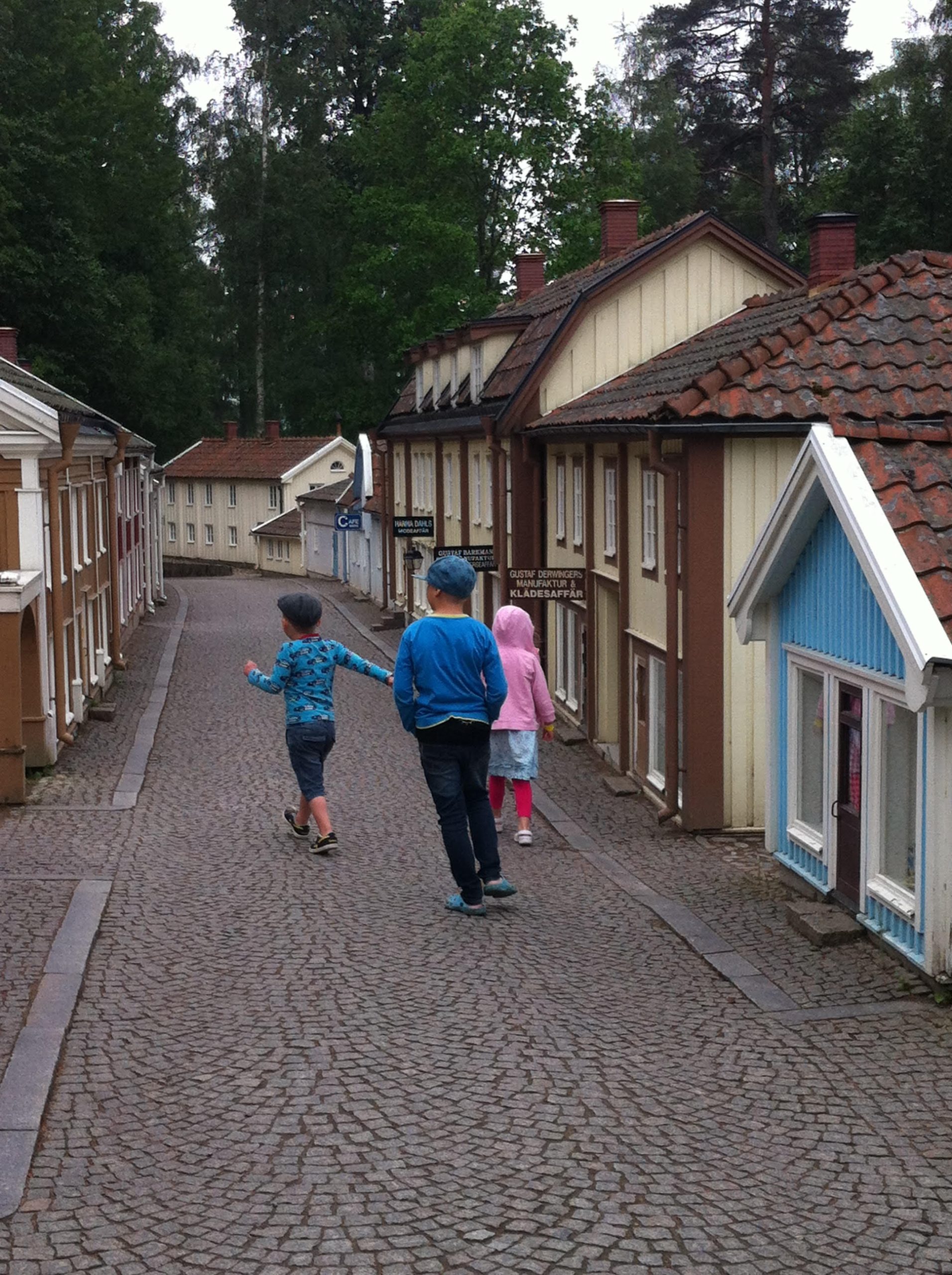 Lasten ja perheiden tukeminen vaatii yhteistä vastuuta